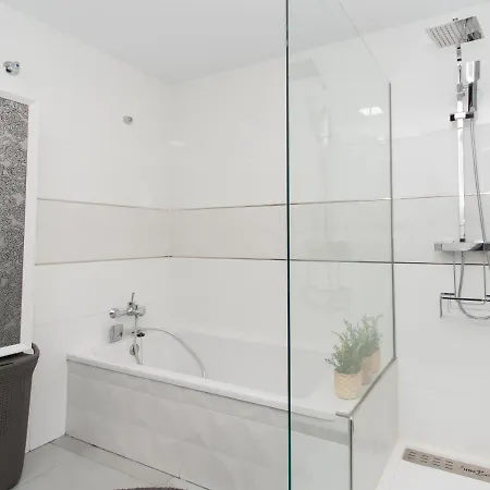 Cubo's Cozy & Modern Sol De Villa Málaga