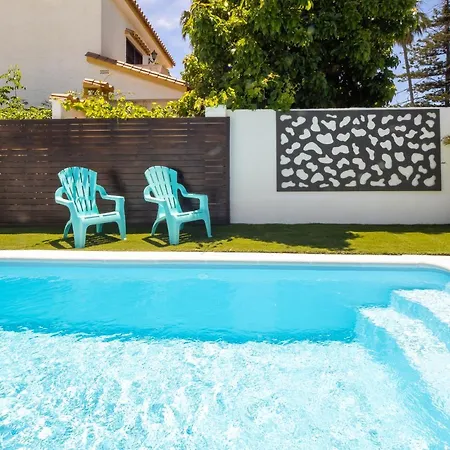 Cubo's Cozy & Modern Sol De Villa *