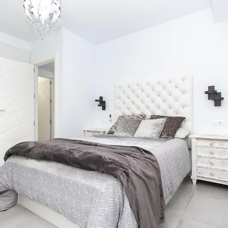 Cubo's Cozy & Modern Sol De * Malaga