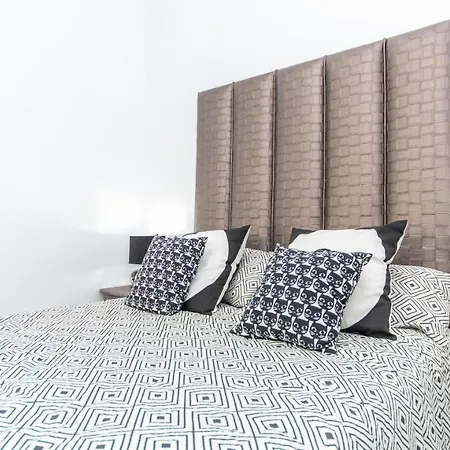 Cubo's Cozy & Modern Sol De
